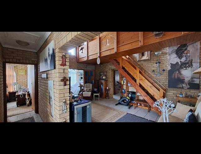 2 BEDROOM HOUSE FOR SALE IN STILBAAI-WES